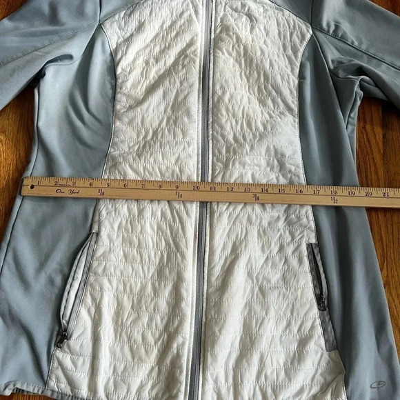 Lightweight jacket - Picture 2 of 5